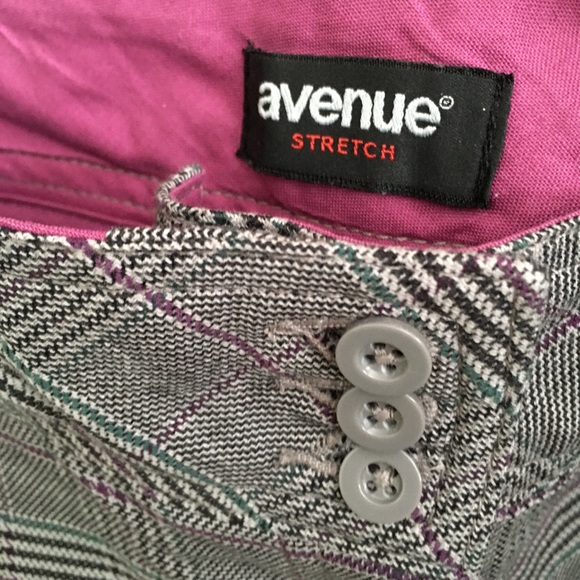 Avenue Cotton Plaid Gaucho Pants, 26W - Picture 4 of 15